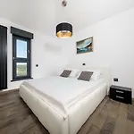 Cave Romane Apartmán